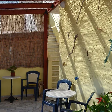 Yiannis Appartement *