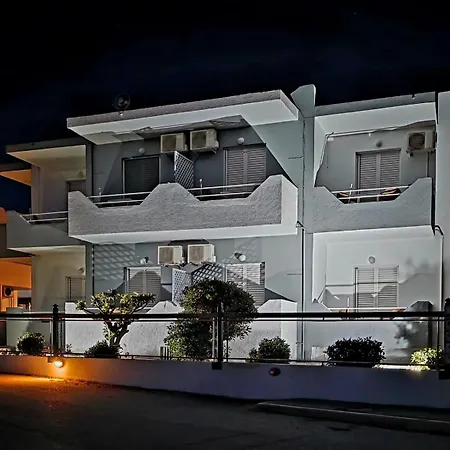 Yiannis Apartment *
