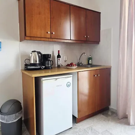 Yiannis Apartment *