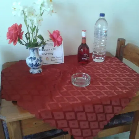 Yiannis Апартаменты